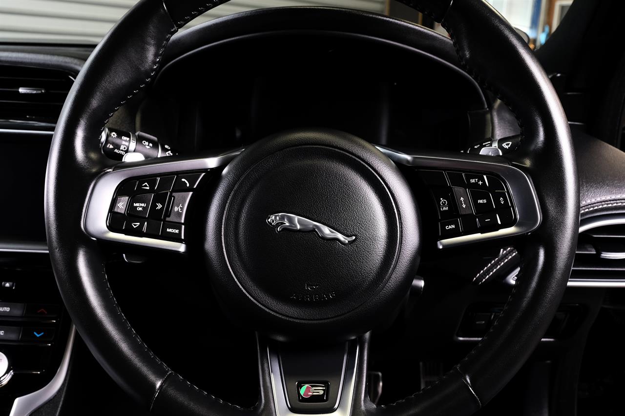 Wheeler Motor Company -#25772 2019 Jaguar XE